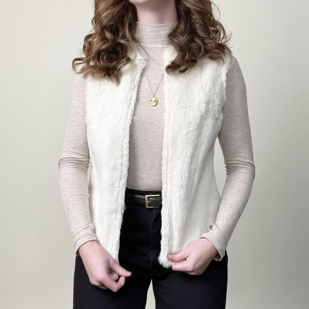 Vintage White Fur Vest Light Jacket Coat Old Money Quiet Luxury Elevated Basic